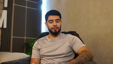 Jhohan online show from December 3, 12:47 pm