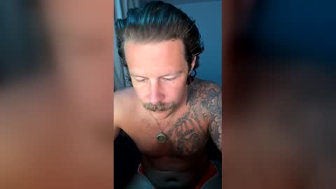 Snapshot of nickandmeg chatting on April 28, 7:35 am Cakedcouple OF - Yourtattedcutie qurlynfit online show from April 28, 7:35 am