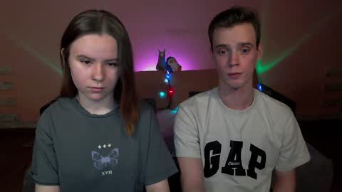 Snapshot of nickandmolly chatting on December 25, 5:05 pm nick and molly online show from December 25, 5:05 pm