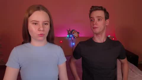 Snapshot of nickandmolly chatting on February 9, 5:01 pm nick and molly online show from February 9, 5:01 pm