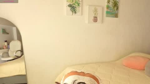 Nicole Silvermoon online show from April 13, 12:43 pm