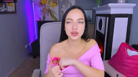 nicki_lovex online show from October 1, 6:08 am