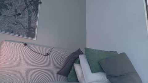 NICKI FOX  online show from November 25, 7:58 pm