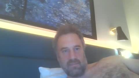 nicknut07 online show from May 26, 9:00 pm
