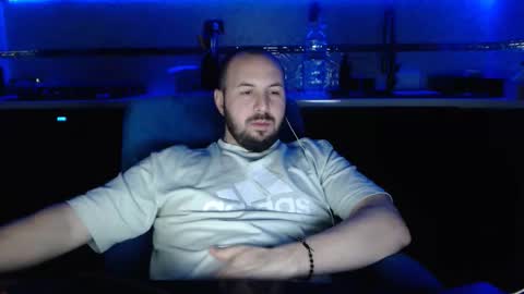 Julian online show from March 23, 9:41 pm