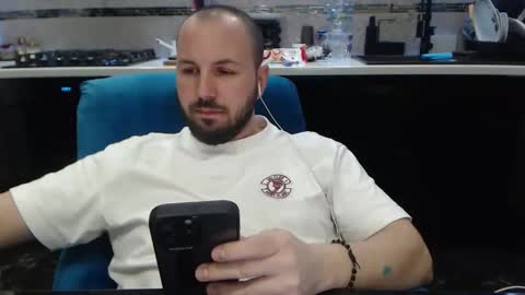 Julian online show from March 25, 9:54 pm