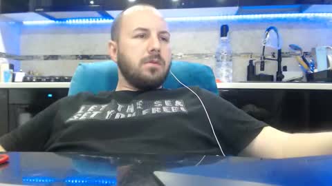 Julian online show from March 28, 11:59 pm