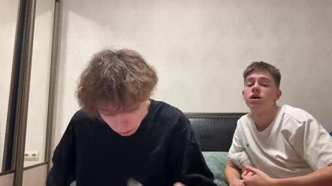 Snapshot of nickoxide chatting on October 11, 5:11 pm nickoxide online show from October 11, 5:11 pm