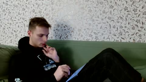 Nick online show from January 4, 2:04 pm