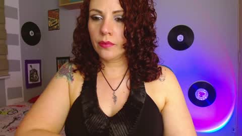 lucy online show from December 27, 2:04 am