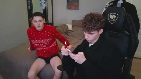 Nicki  Danny online show from December 19, 5:42 pm