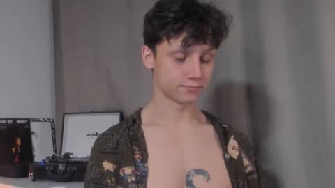 Nicky Neal online show from December 14, 1:17 am