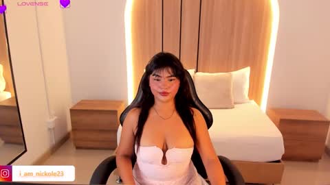 Snapshot of nicky_peyton chatting on October 29, 1:41 am Nicky online show from October 29, 1:41 am