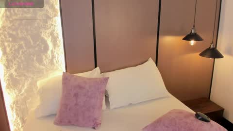 Snapshot of nicky_peyton chatting on November 12, 2:34 am Nicky online show from November 12, 2:34 am