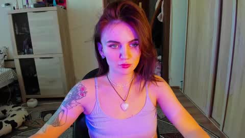 Nicky Weekends online show from February 11, 10:26 am