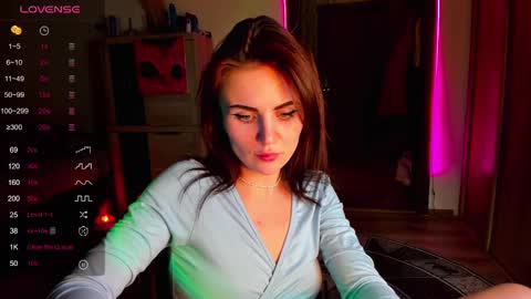 Nicky Weekends online show from February 26, 4:35 pm