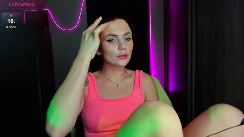 Nicky Weekends online show from September 14, 1:27 am