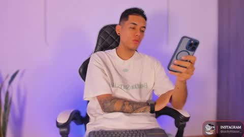 Nicky  online show from October 30, 12:17 pm