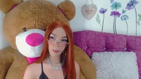 Nicky online show from February 11, 9:03 pm