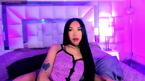 Nicky online show from December 2, 4:40 am