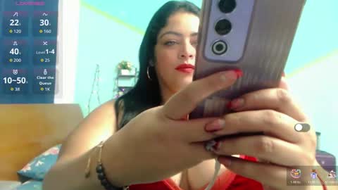 nickyribeiro online show from December 21, 10:33 am