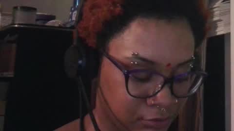 nickythehawtie online show from March 3, 1:45 am