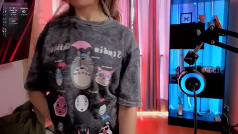 Nicky online show from March 22, 3:59 pm