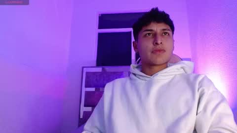 Snapshot of nickyyhot chatting on December 1, 2:49 am NICOLAS online show from December 1, 2:49 am