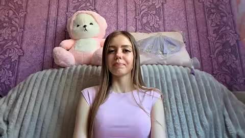 Snapshot of nickyzahl chatting on May 24, 11:26 am Emily online show from May 24, 11:26 am