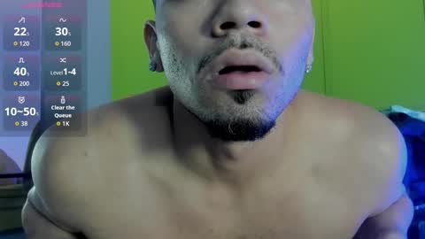 nico_blaze7 online show from February 27, 8:14 am