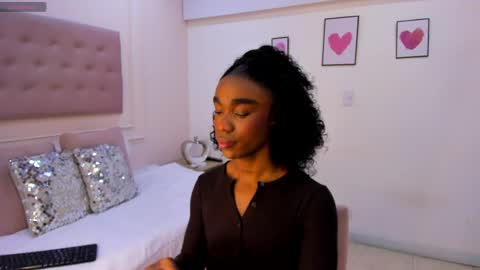 nico_dior online show from April 2, 3:15 am