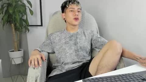 Nico  online show from December 1, 10:26 pm