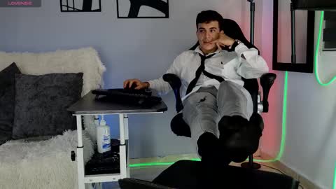 Snapshot of nico_pelusa chatting on February 23, 9:12 pm Nico online show from February 23, 9:12 pm