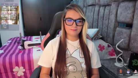 YuliEM online show from November 26, 8:21 pm