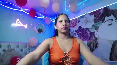 nicol_ross19 online show from February 21, 10:44 pm