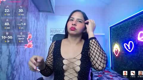 nicol_ross19 online show from March 17, 2:49 am