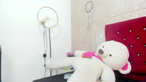 Snapshot of nicol_zurich chatting on July 20, 7:16 pm NIKOL online show from July 20, 7:16 pm