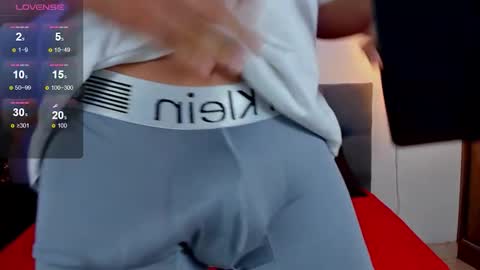 Snapshot of nicolas_james_sc chatting on October 10, 1:43 pm nicolas_james_sc online show from October 10, 1:43 pm