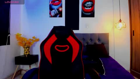 Snapshot of nicolas_james_sc chatting on October 28, 1:36 pm nicolas_james_sc online show from October 28, 1:36 pm