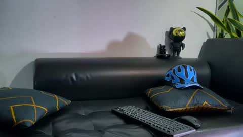 Snapshot of nicolas_veiny chatting on November 2, 12:57 am Nicolas online show from November 2, 12:57 am