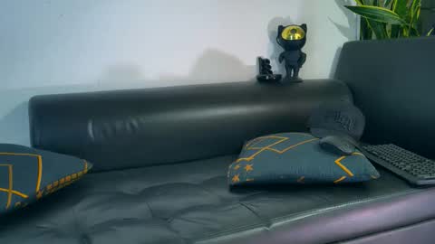 Snapshot of nicolas_veiny chatting on November 12, 3:01 pm Nicolas online show from November 12, 3:01 pm