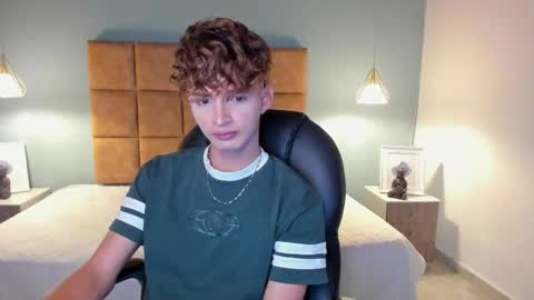 nicolasferrer18 online show from November 16, 7:30 pm