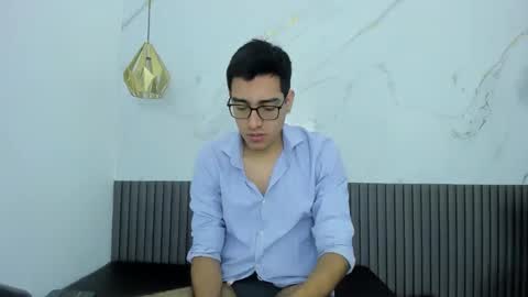 nicolasfine online show from January 15, 11:59 am