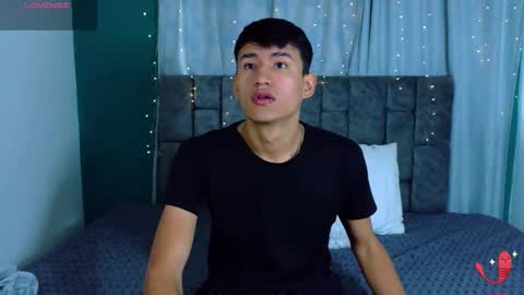 nicolastorres__ online show from February 18, 1:18 pm