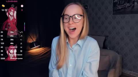 Nicoletta online show from October 9, 5:33 pm