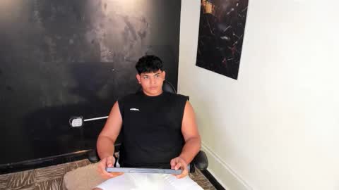 Snapshot of nicole_and_thiago1 chatting on February 19, 9:33 pm nicole_and_thiago1 online show from February 19, 9:33 pm