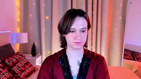 Nicole online show from December 18, 12:10 am