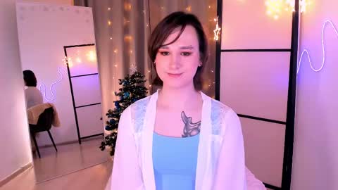 Nicole online show from December 19, 11:57 pm