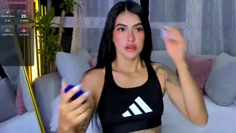 Snapshot of nicole_duran3095 chatting on July 15, 5:56 am Nick online show from July 15, 5:56 am