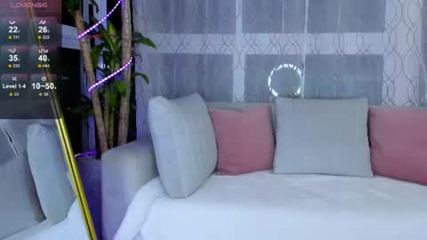 Snapshot of nicole_duran3095 chatting on July 31, 5:40 am Nick online show from July 31, 5:40 am